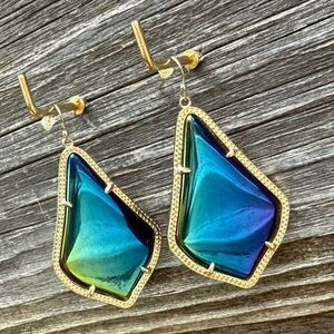 Kendra Scott’s Discontinued Black Iridescent Gold Earrings.